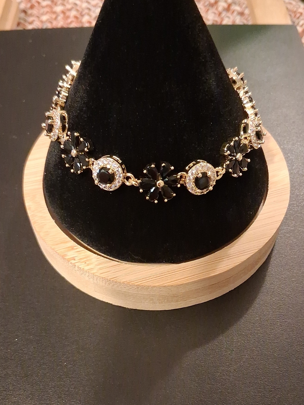 18k GF Elegant Black Stone Floral Bracelet With CZ